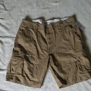 Men's Classic Tan Cargo Shorts